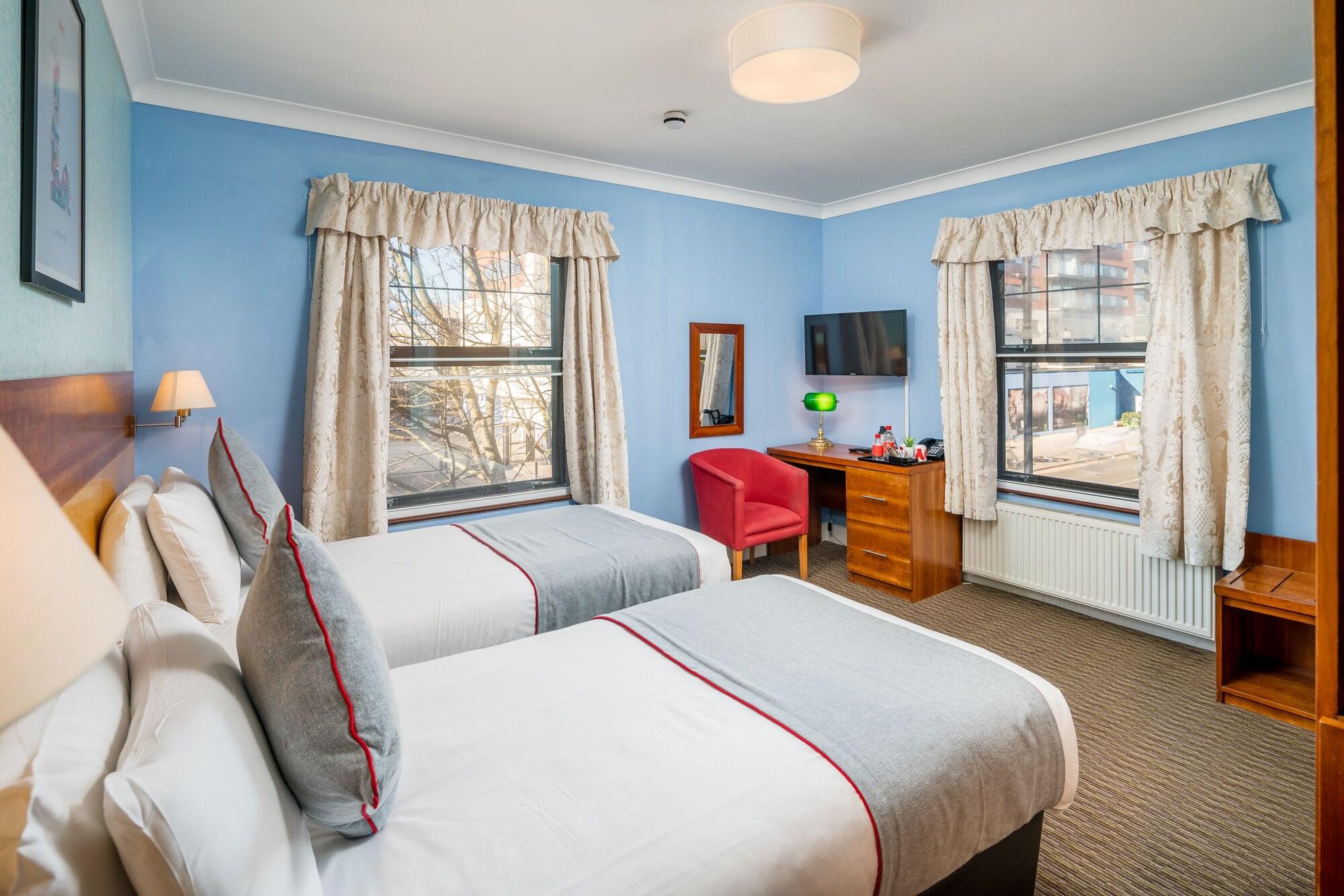 Chambre Lits Jumeaux avec Salle de Bains Privative