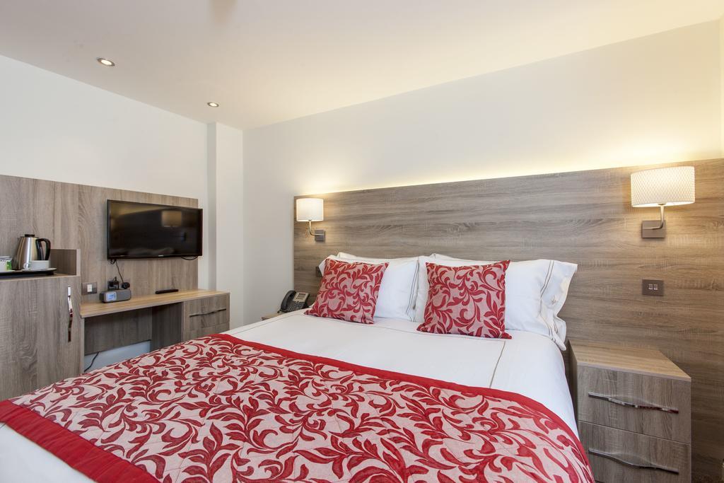 Quarto com Cama King-size