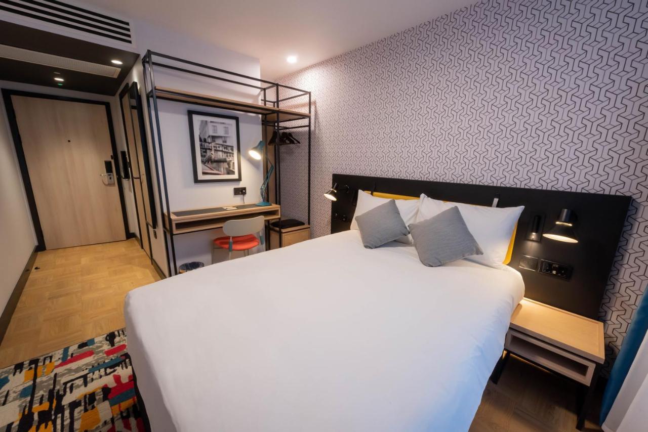 Quarto Duplo Standard
