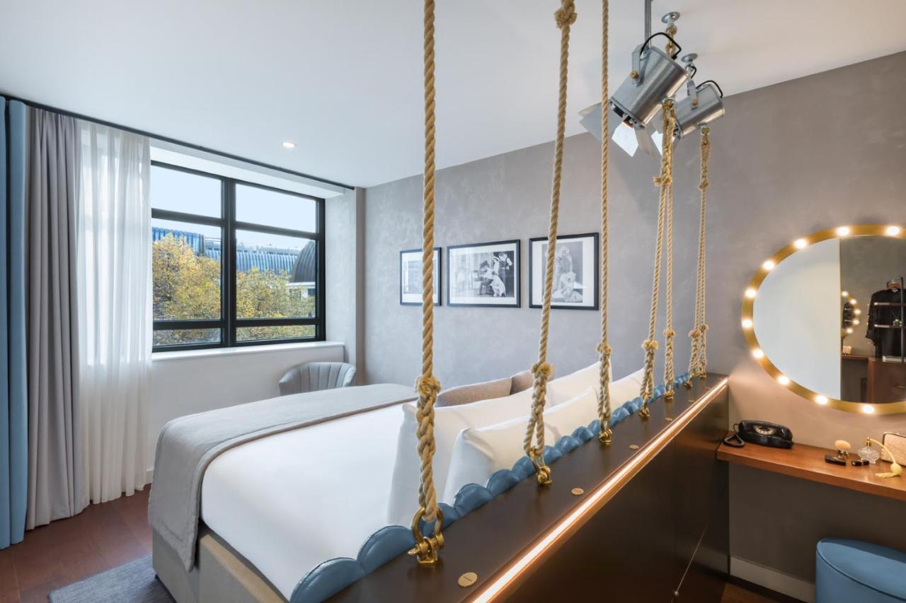 Habitación Premium con cama grande y vistas a la ciudad