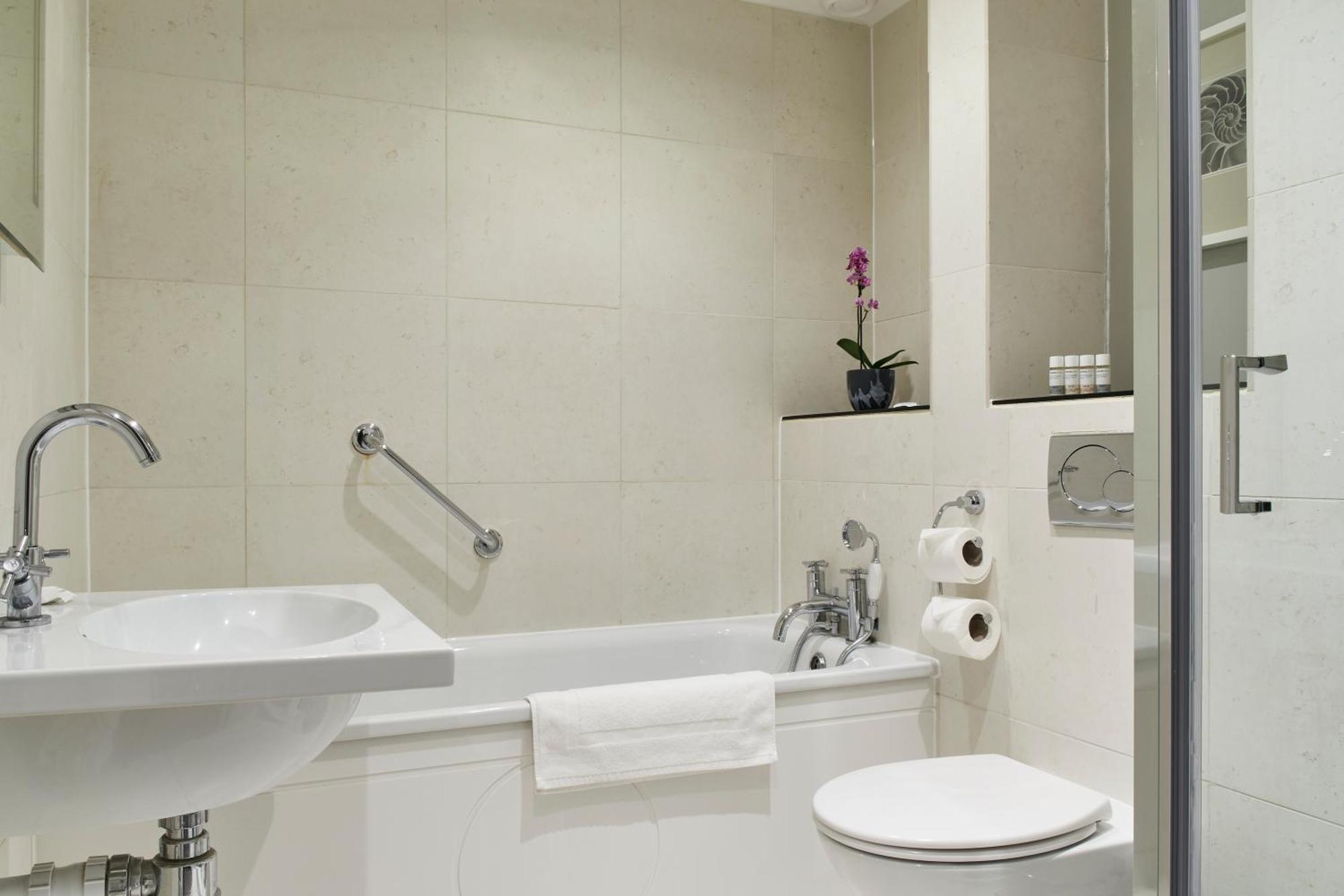 Quarto Duplo