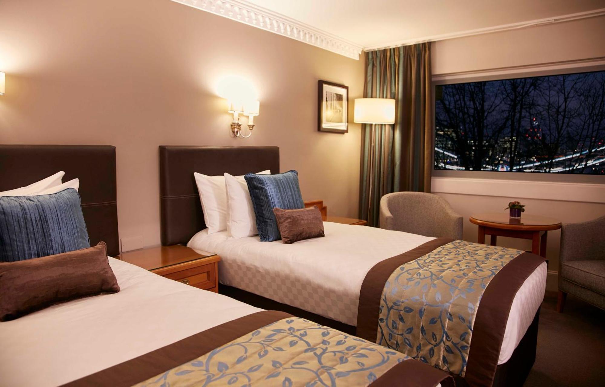 Quarto Twin Standard com Vista da Ponte
