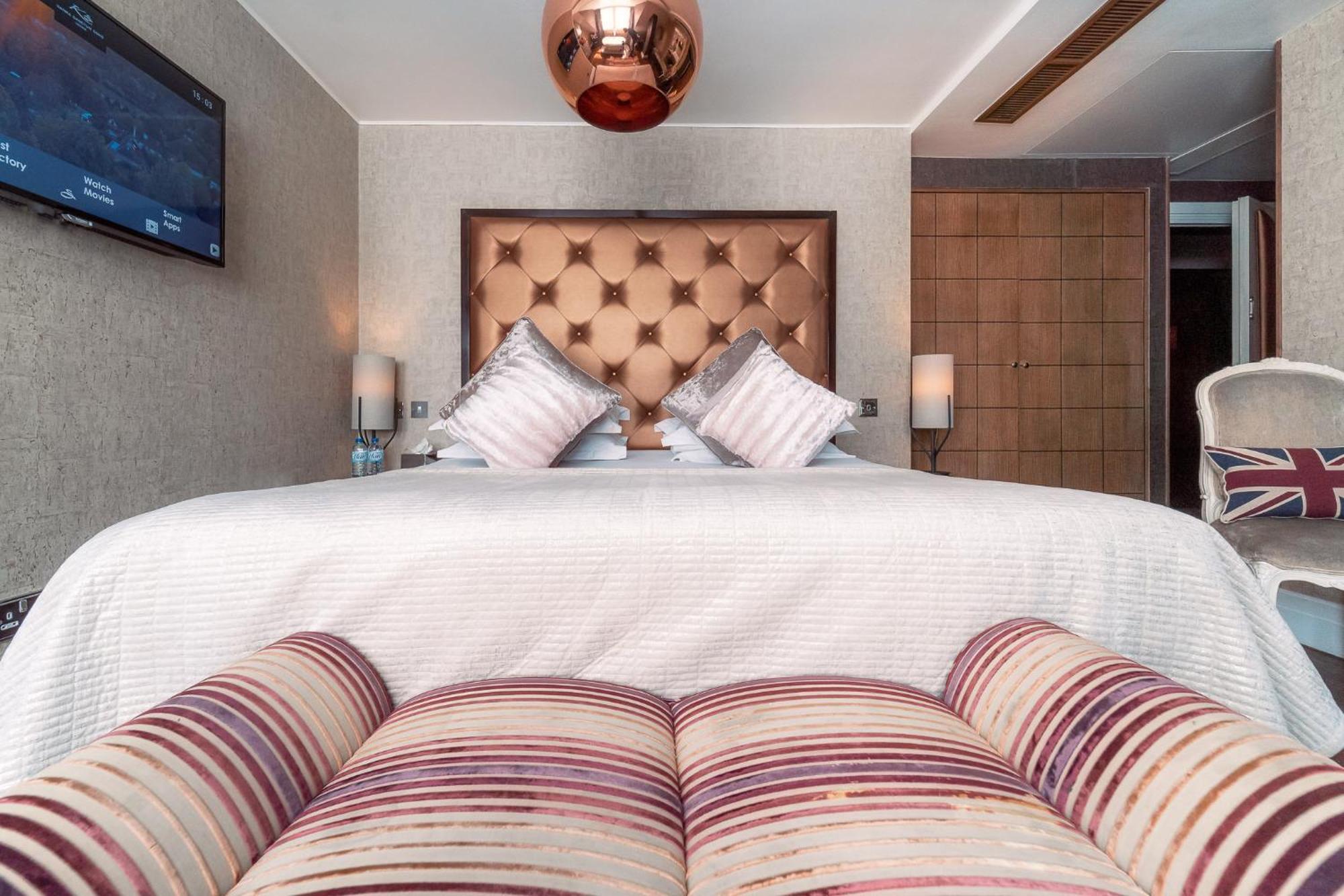 Deluxe Loft Suite