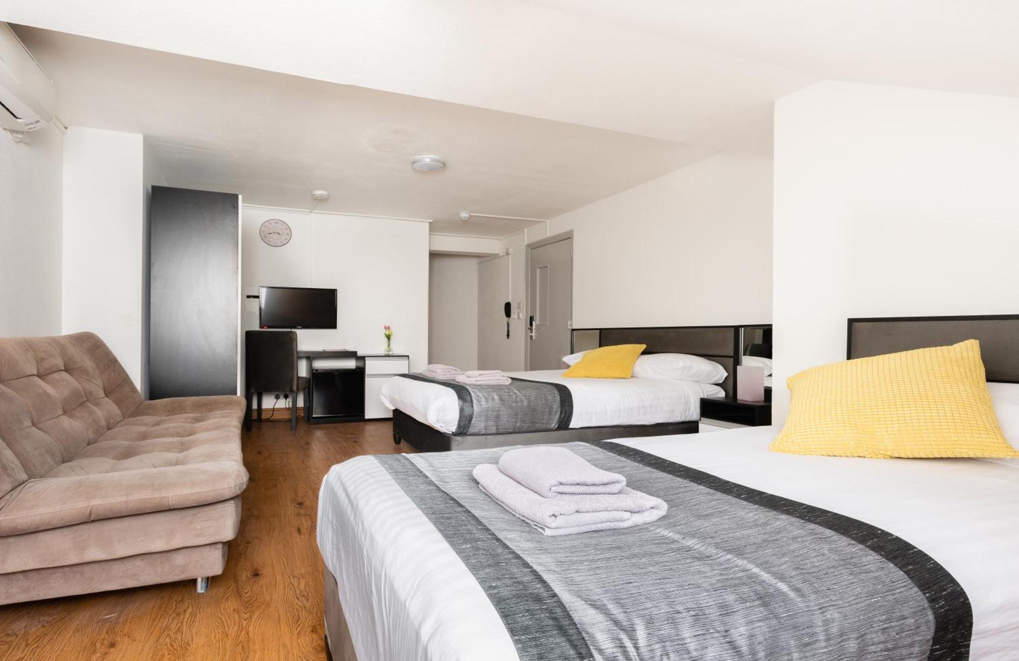 Superior Triple Room