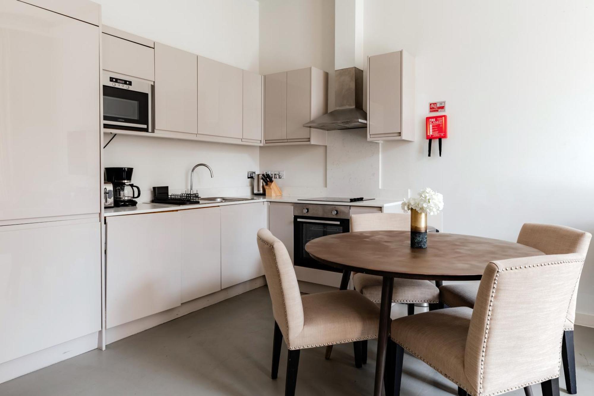 Two-Bedroom Apartment,1669847420:JPEG