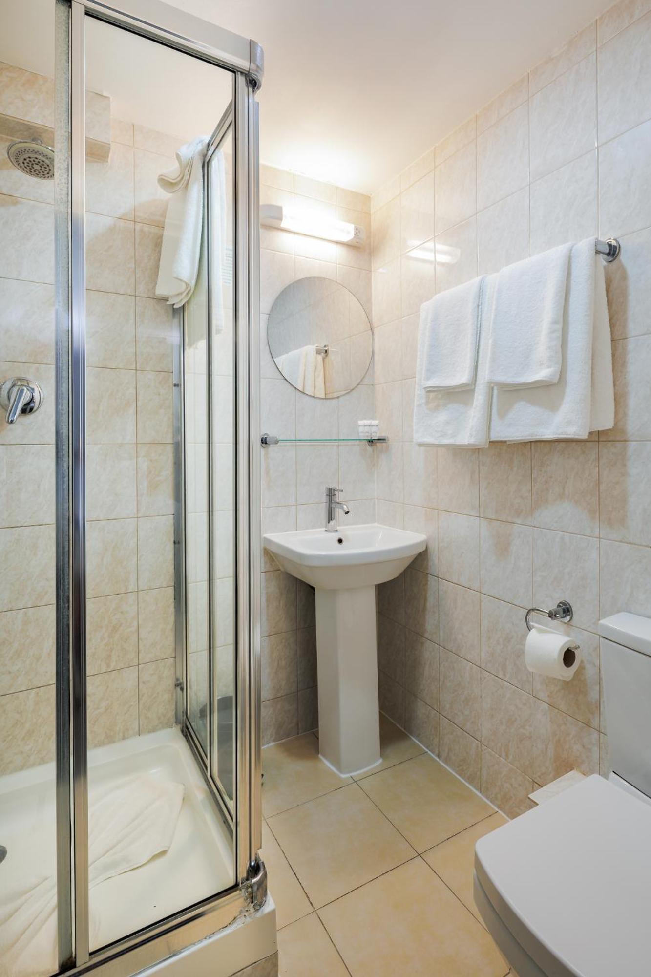 Quarto Triplo Standard
