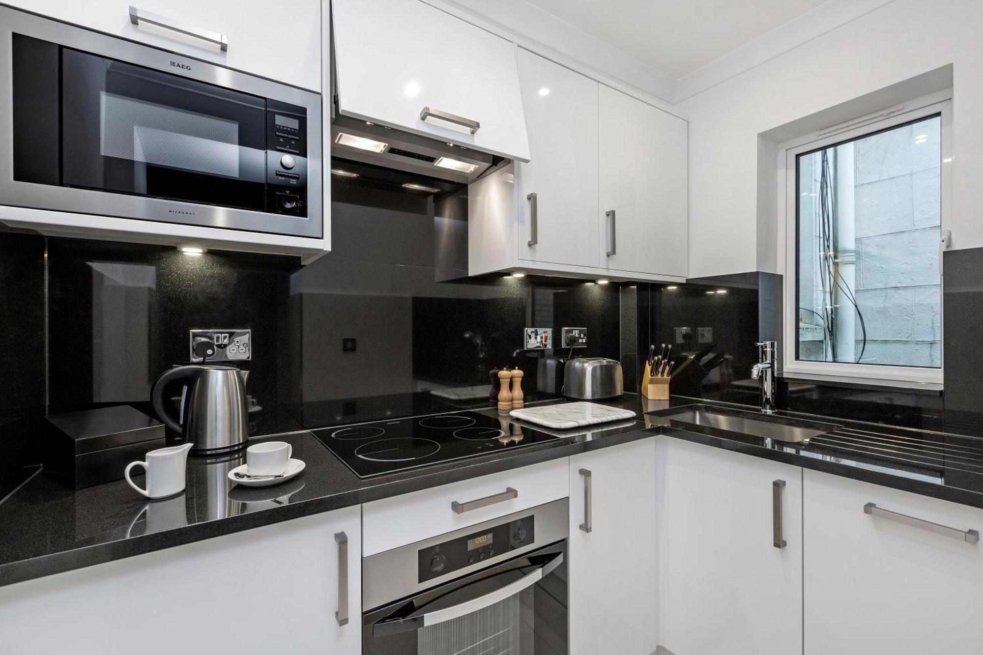 Deluxe One Bedroom with Terrace