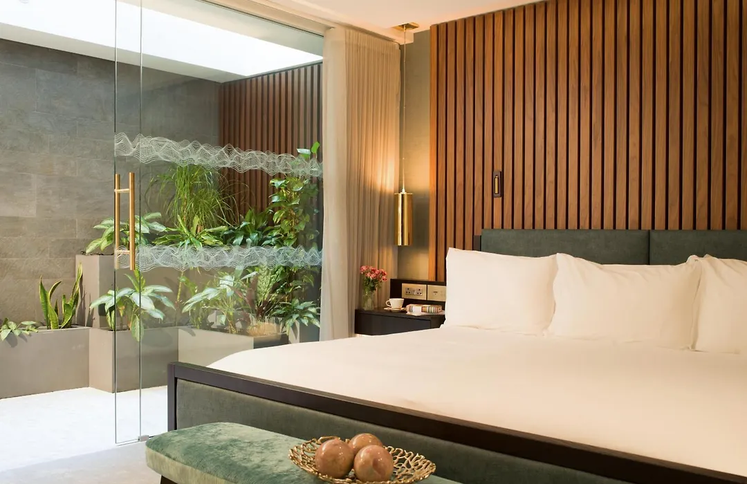 Middle Eight - Covent Garden - Preferred Hotels&Resorts-1