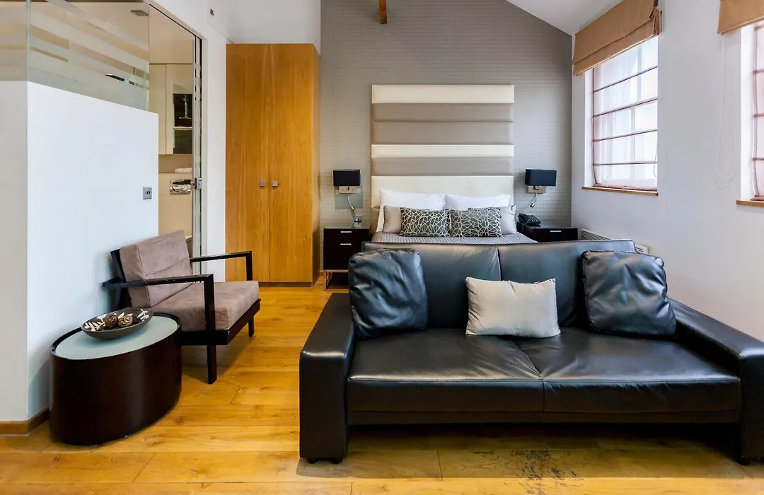 Space Aparthotel-1