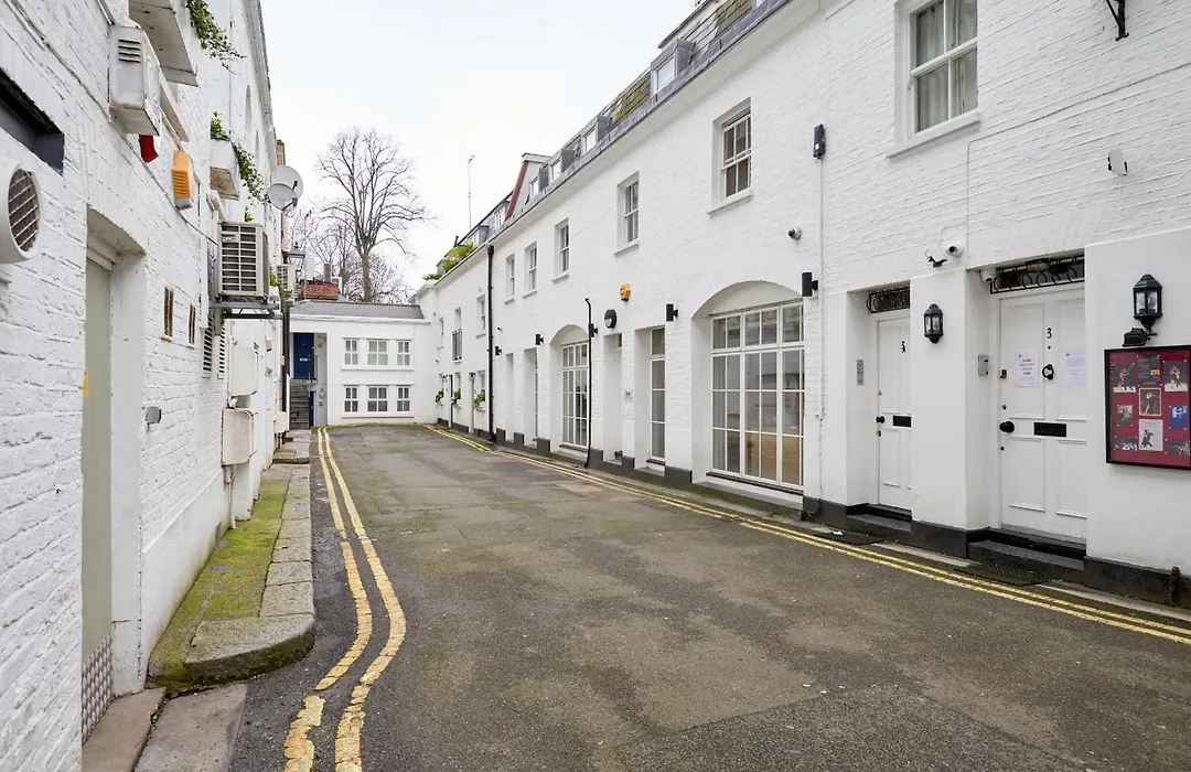 Sonder Inverness Mews-1