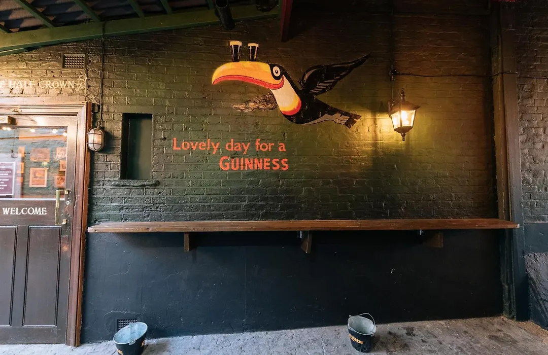 The Crown Pub & Guesthouse-1