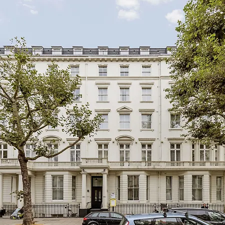 130 Queen'S Gate Apartments-2