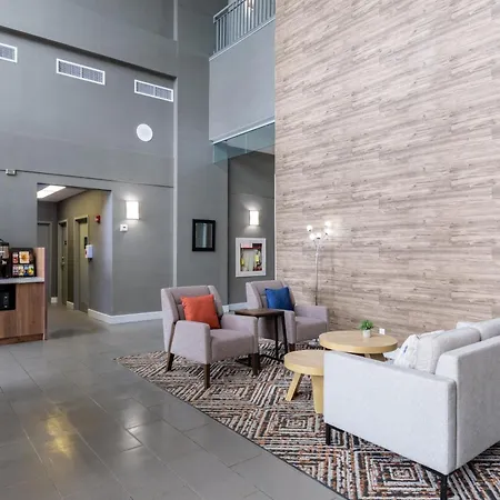 Holiday Inn Hotel & Suites London By Ihg-3