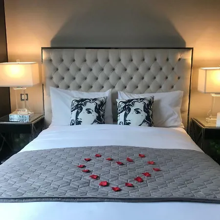 Sakkson House Rooms & Suites-2