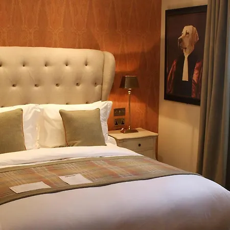 The Hayden Pub & Rooms-3